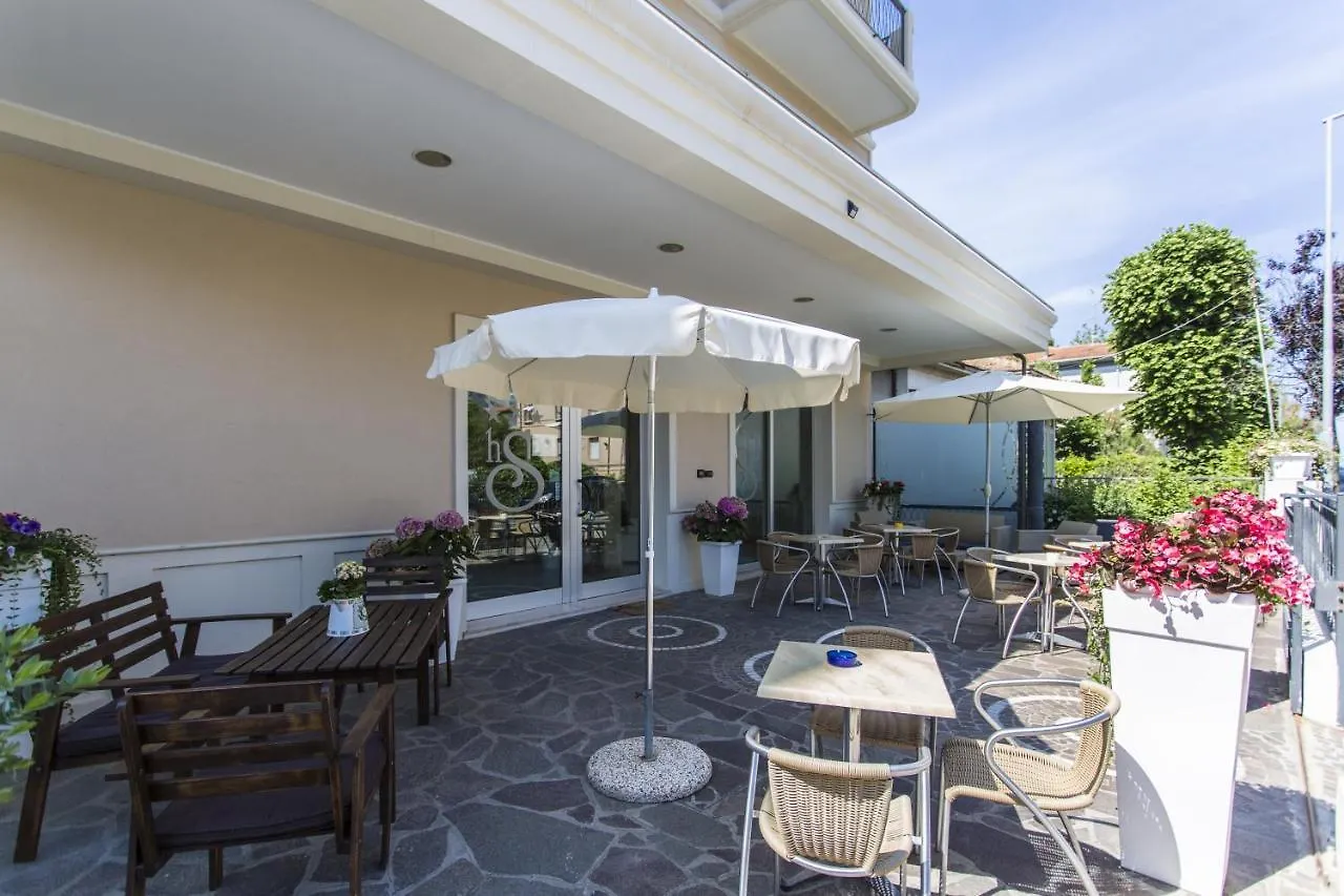 ***  Hotel Savana Rimini Olaszország
