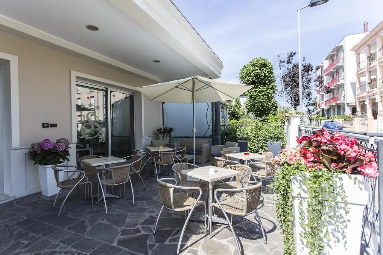 Hotel Savana Rímini